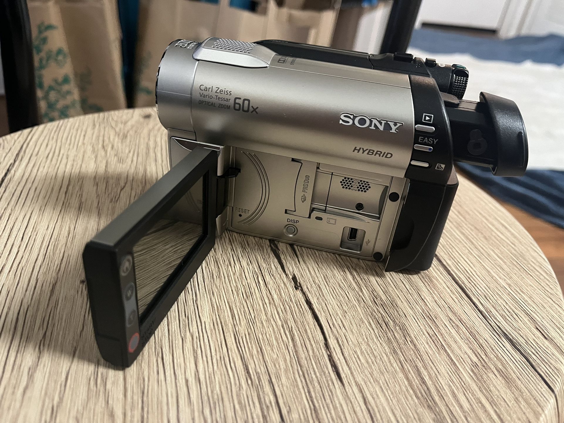 SONY HANDYCAM DIGITAL VIDEO RECORDER