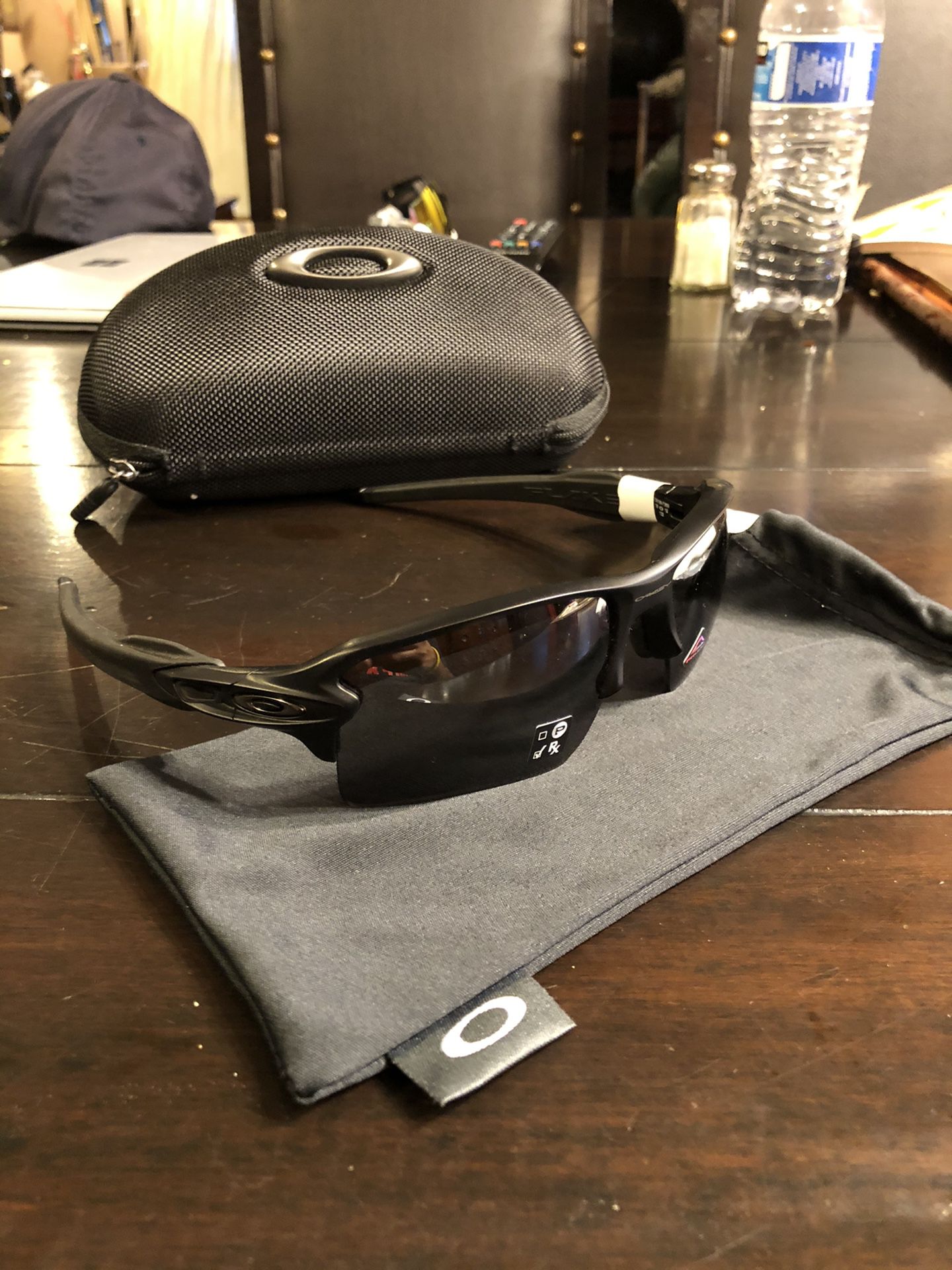 Oakley sunglasses flack 2.0 brand new with case