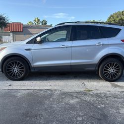 2013 Ford Escape 