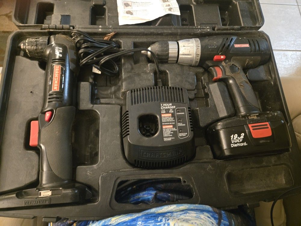 Craftsman 19.2 Volt Drill/driver And Angle Drill With 1 Battery, Charger, And Case.