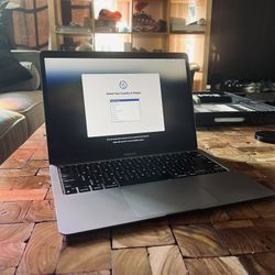Macbook Air M1 (2020) 1TB SSD, RAM 16GB
