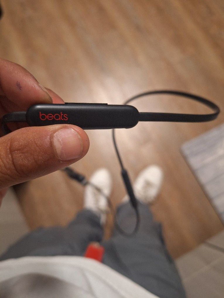 Beats Sport Felx Earbuds