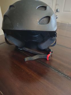 Ilm sports helmet