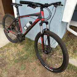 Giant Talon 3 Mountain Bike