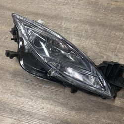 2010 -2012 Mazda Headlight 