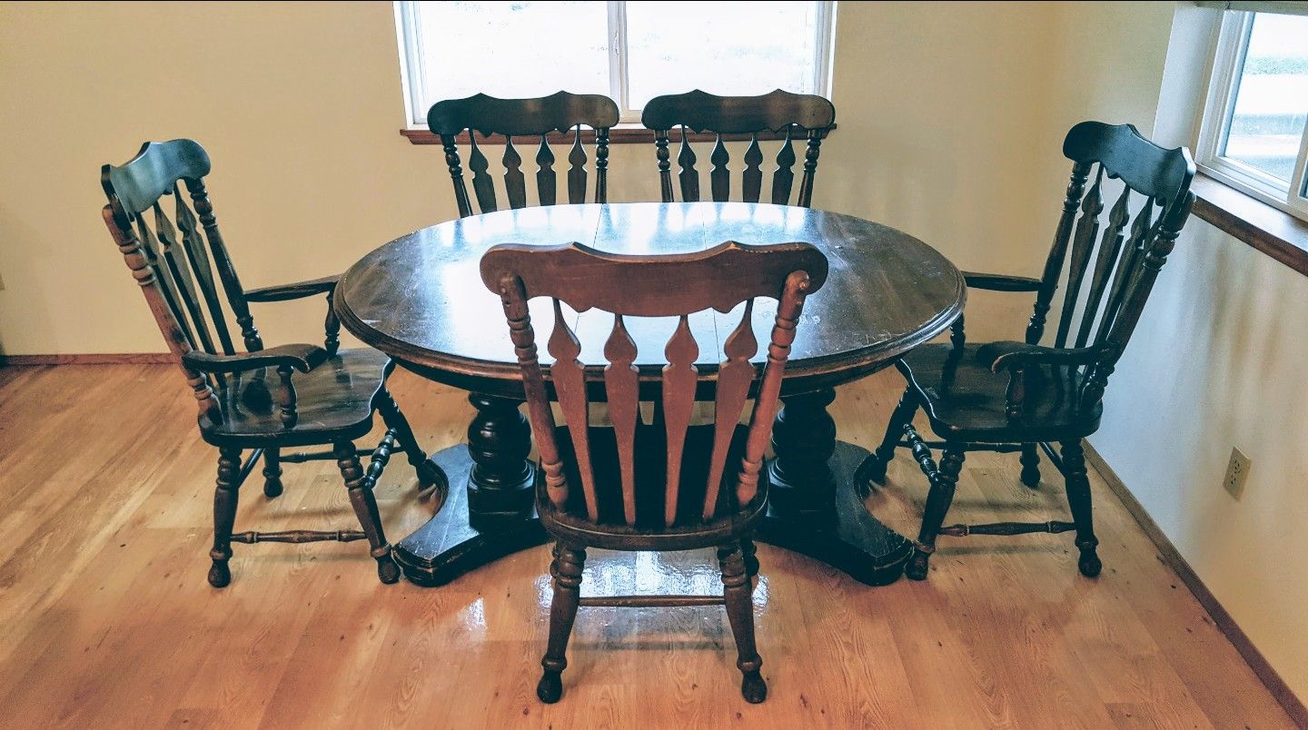 Windsor Farmhouse Dining Room Kitchen Table - 6 Chairs