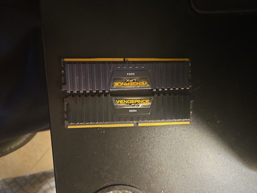 Corsair Vengeance 16GB Total LPX RAM DDR4
