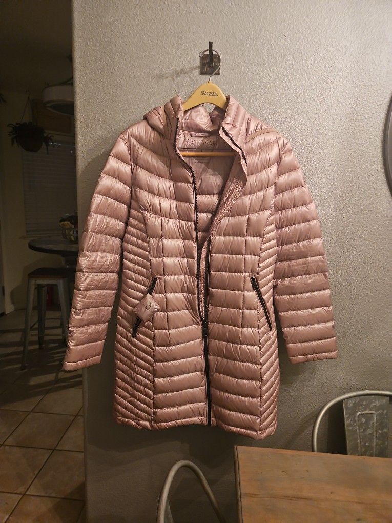 Women's Calvin Klein Packable Premium down Jacket (L)