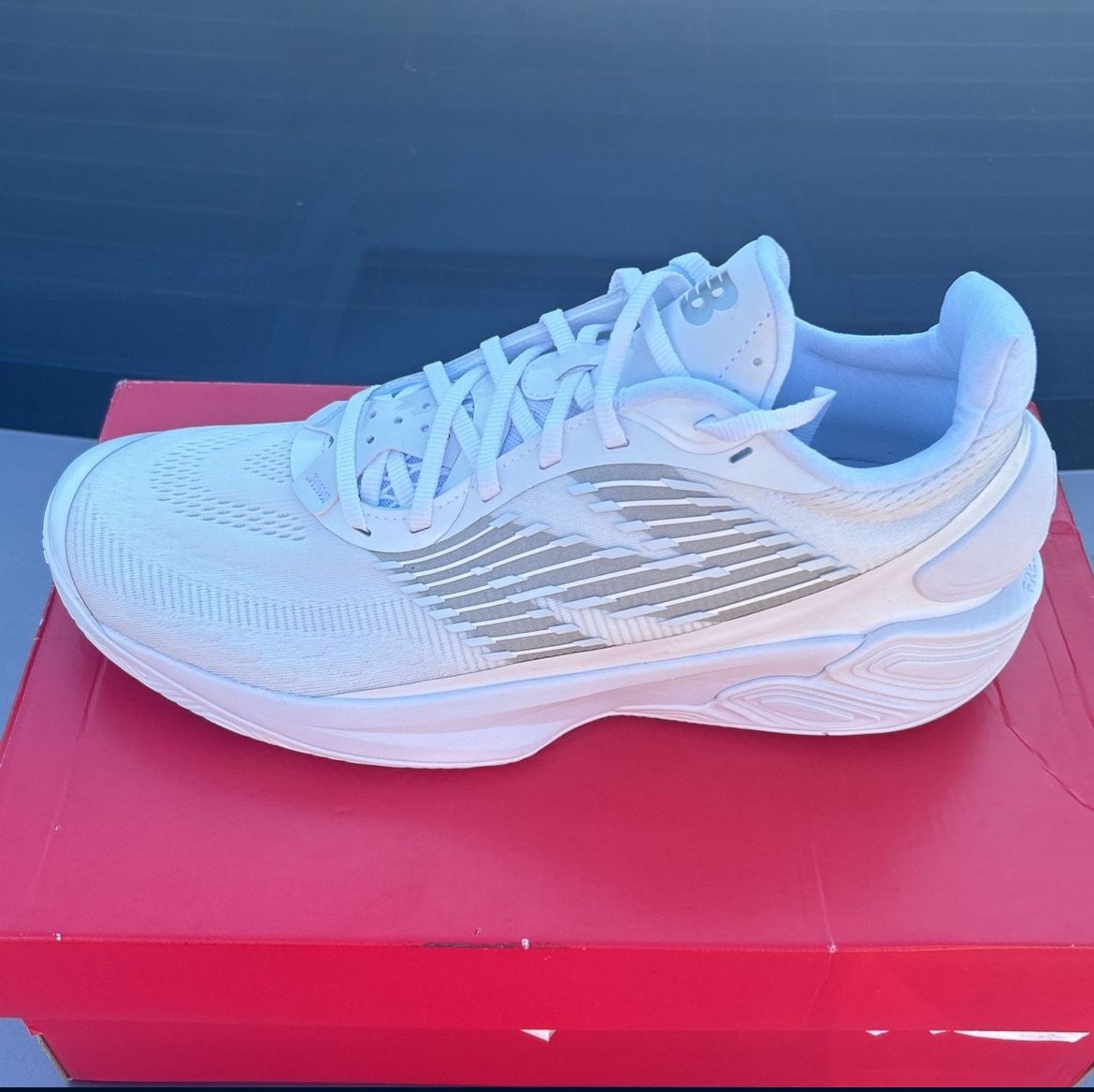 New balance Basketball Shoes
