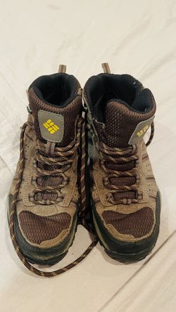 Columbia Men's Size 7 Grants Pass Waterproof Hiking Omni-Grip Boots Brown