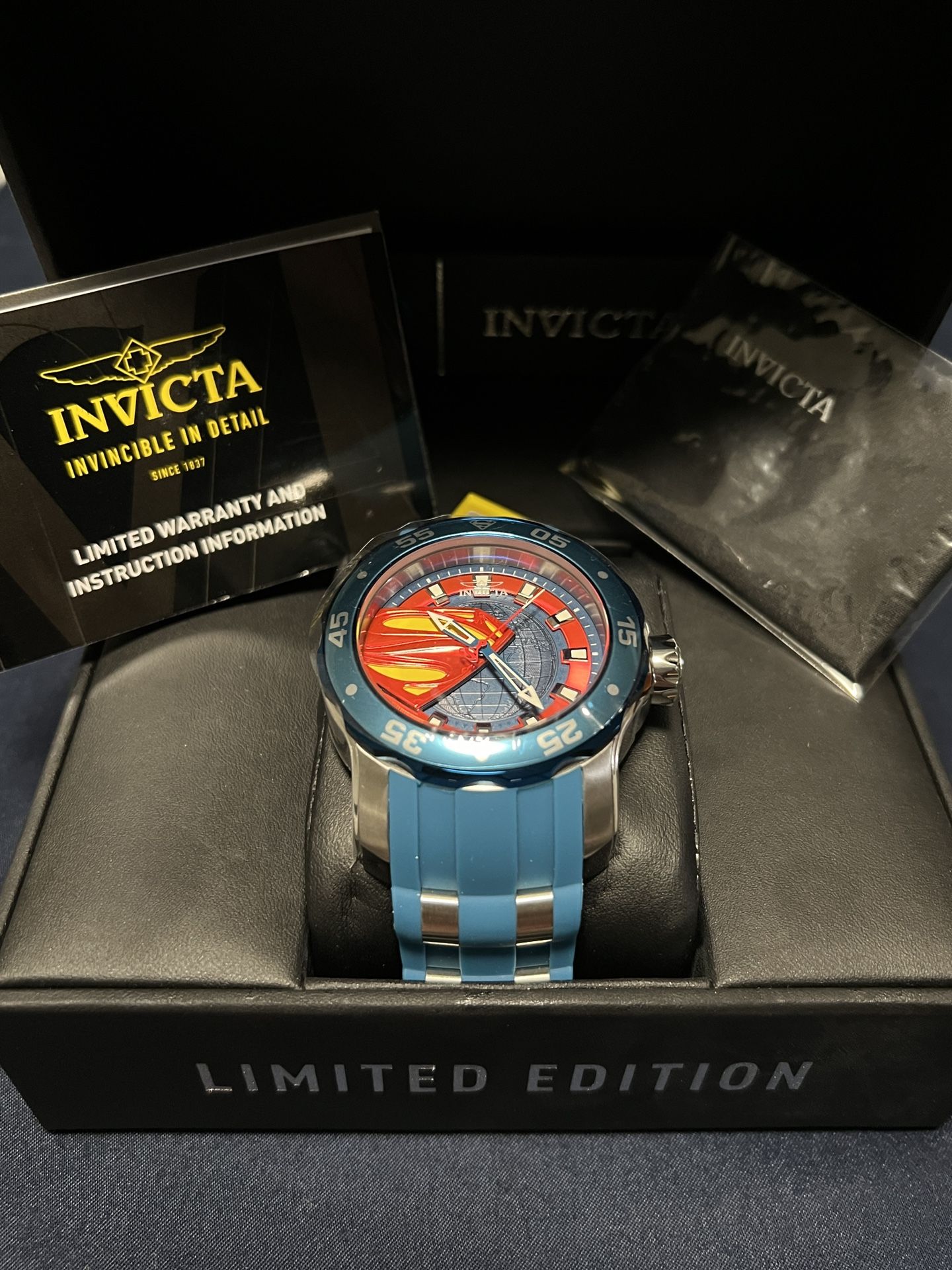 Supermán Invicta brand watch limited edition