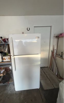 Frigidaire 18 cubic  ft. Refrigerator