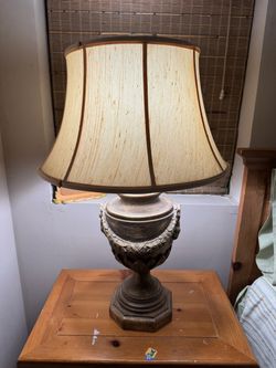 Traditional Urn Table Lamp with Shade
