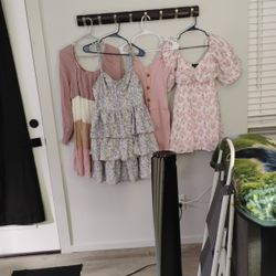 Women's Clouths Large And Xlarge