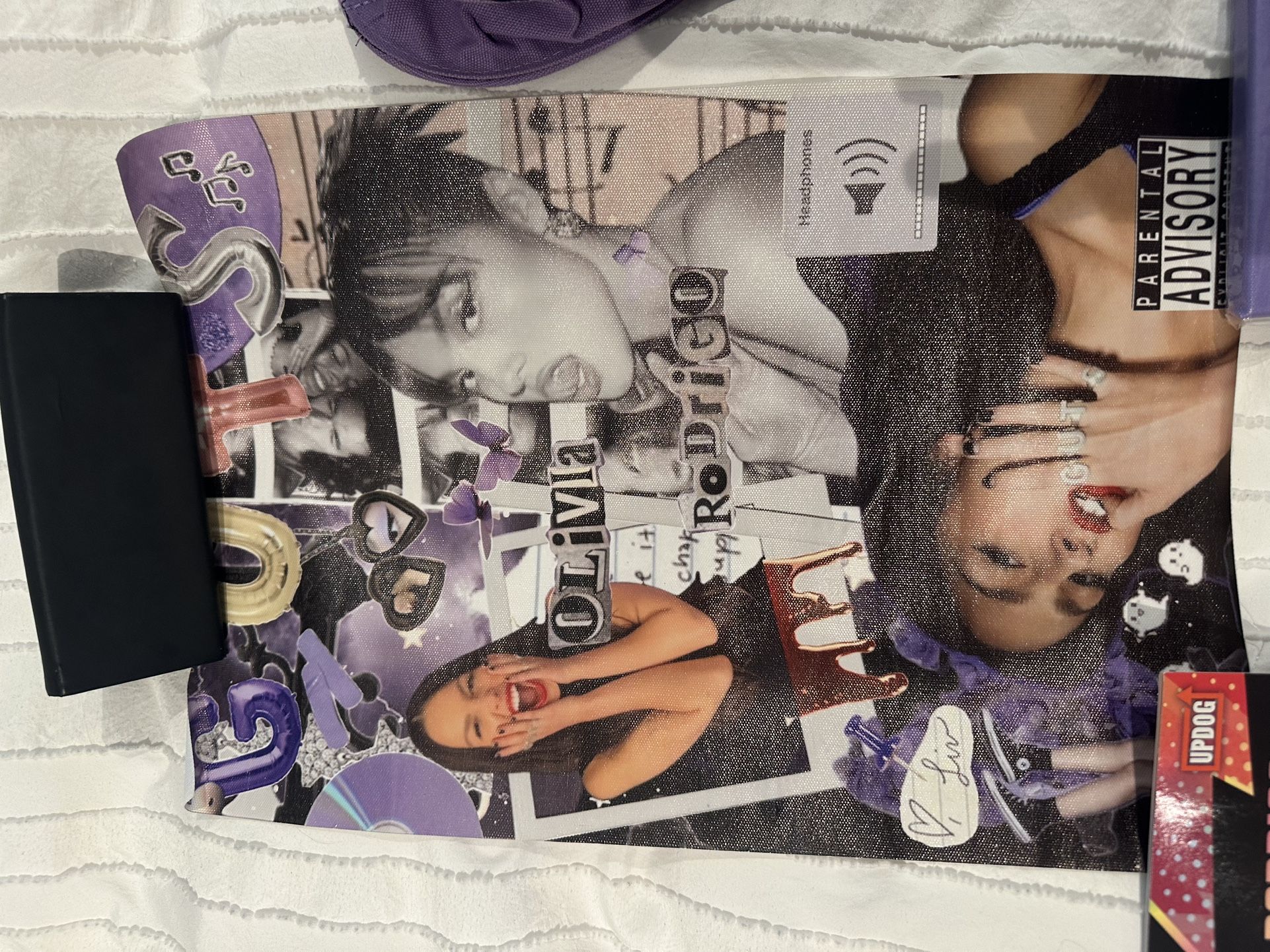 💜 Olivia Rodrigo Fan Merch Bundle – Shirt, Bag, Canvas Print, Jewelry & More
