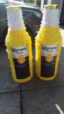 Corona piñatas