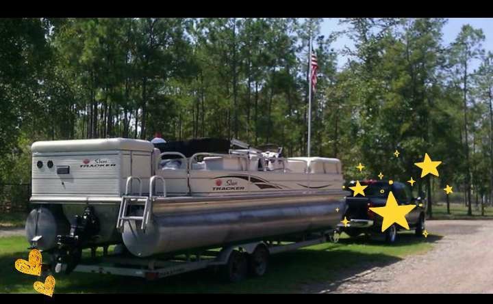 2007 27 ft Sun Tracker Pontoon Boat...clear title..nice!