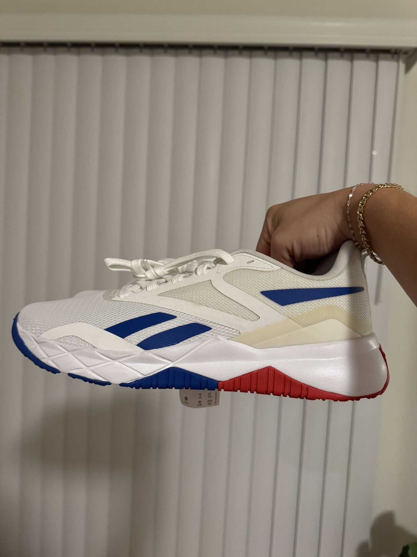 BRAND NEW - Men’s Reeboks Size 9