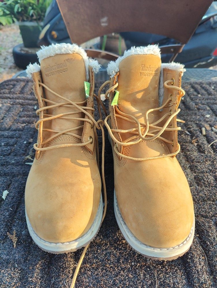 Timberland Boots 6.5 M