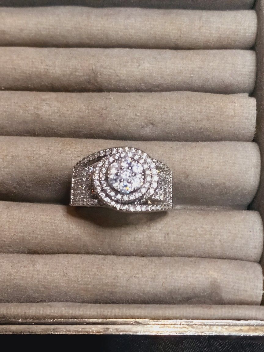 St.Silver Ring W/Stones-Sz 10-8.97 Grams 