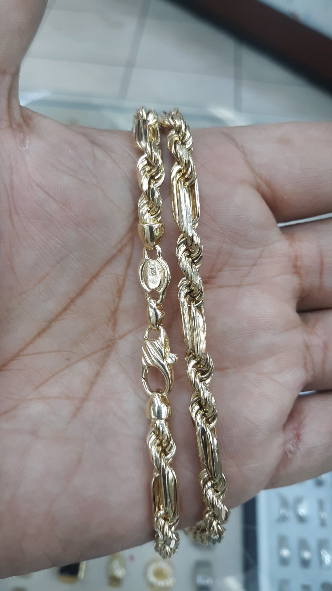 14k gold Figaro link rope chain 26 inch long 5mm 49 grams