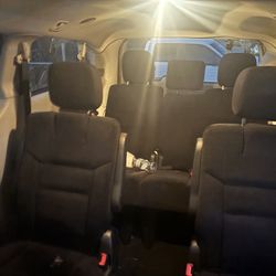 🚐 2013 Dodge Grand Caravan – Runs Great, Clean Title 🚐