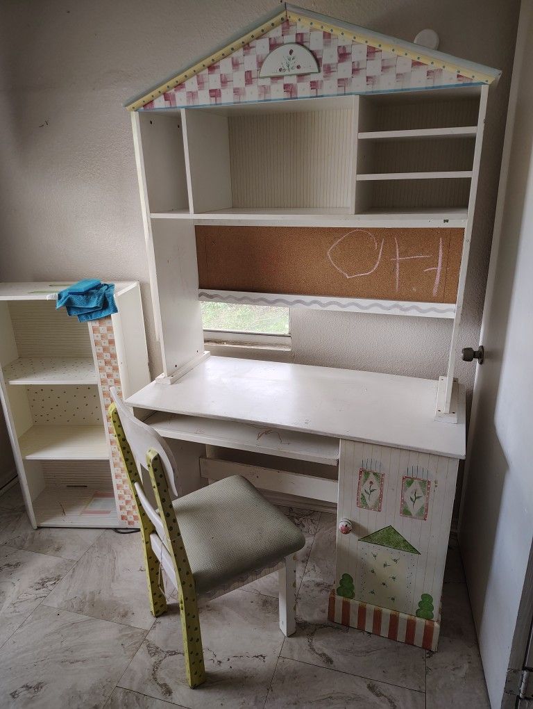 RARE Complete 8-Piece Lea "My First Place" Dollhouse Bedroom Set - $100