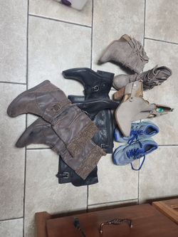 Womens shoes most are new 7.5 or 8