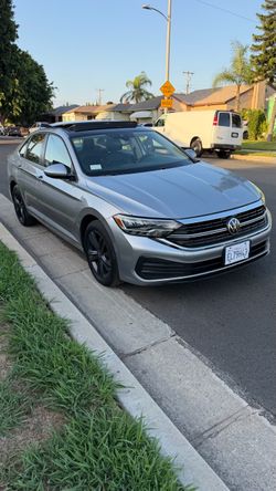 2022 Volkswagen Jetta SE Savaje
