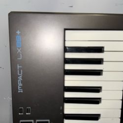 Piano Key Board Controller Nektar Impact LX88 Plus 88