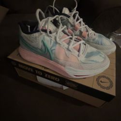 Kyrie 8 