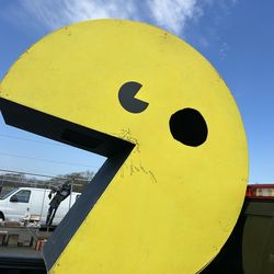 Huge Pac-Man