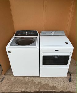 Whirlpool washer and dryer laundry