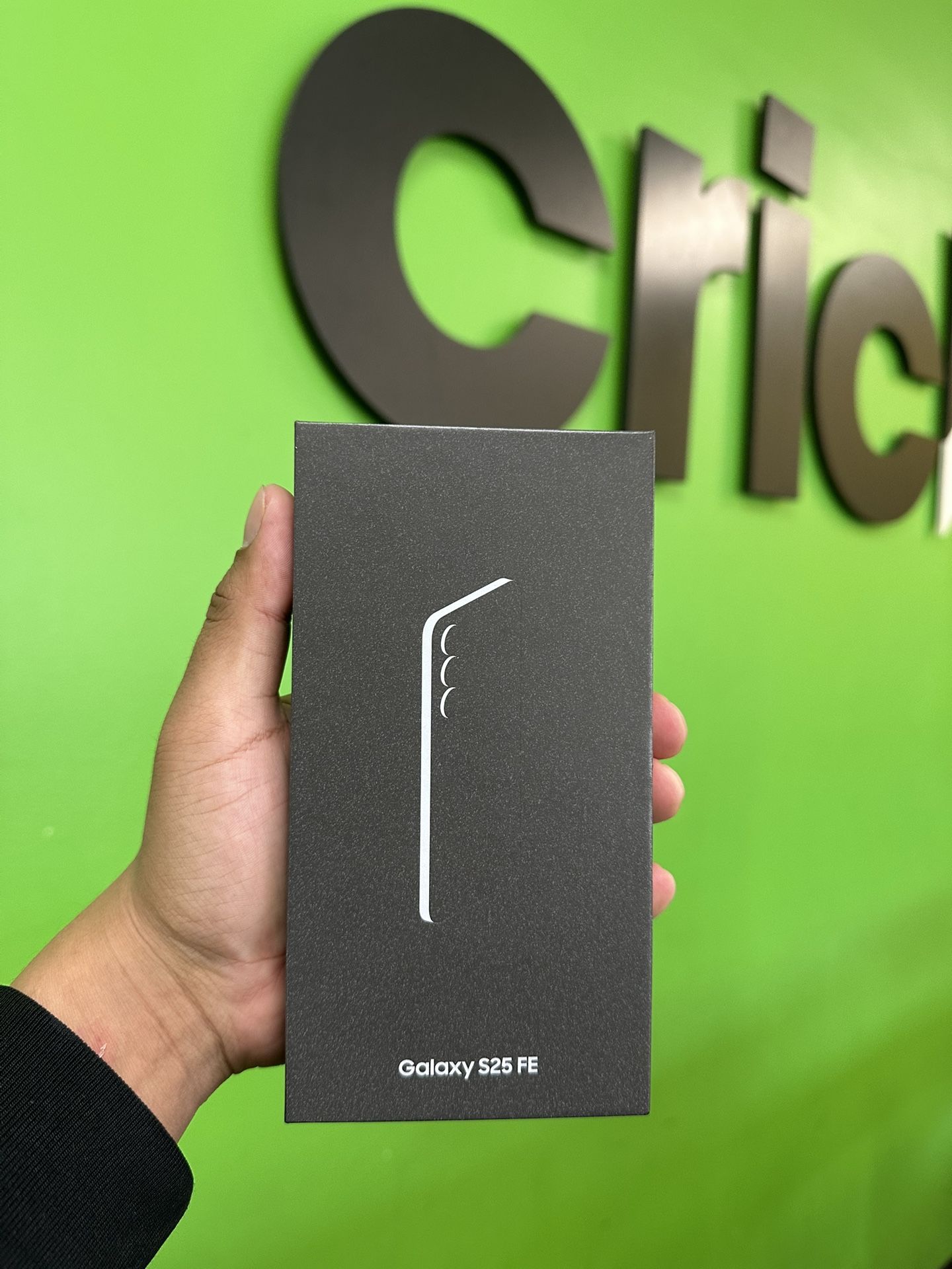 Samsung Galaxy S25 FE **Phone Payment Plans Available**
