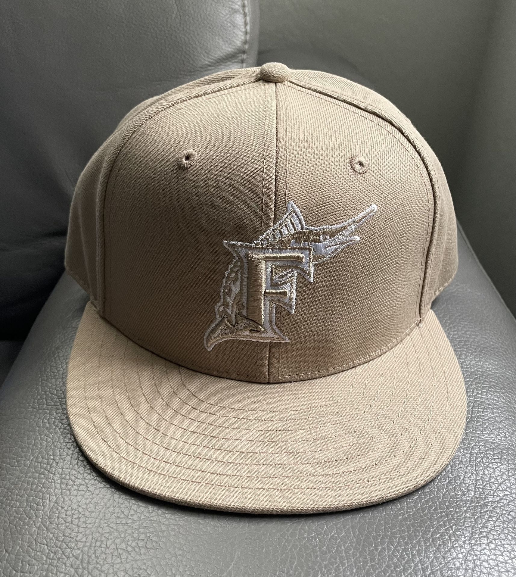 Florida/Miami Marlins Throwback Mitchell & Ness Fitted Hat (NEVER USED) Size 7 1/2