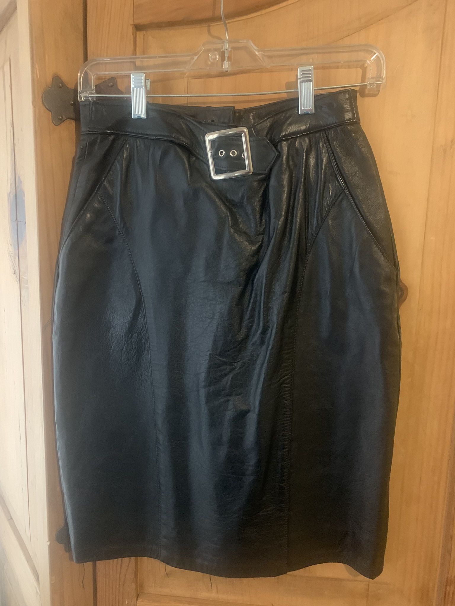 Vintage    Lela Leather     Black Medium