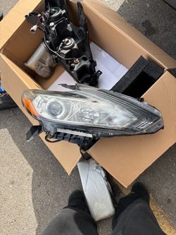 Nissan Altima 2016 Headlights