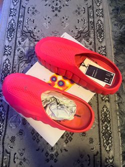 Nike mind slides