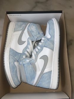 Jordan 1 Retro High OG Hyper Royal, 10.5
