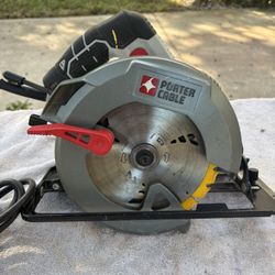 PORTER CABLE PCE300 - 15 -Amp 7-1/4 Inch Heavy Duty Magnesium Shoe Circular Saw-Like New-Blade Wrench, 8’ Cord