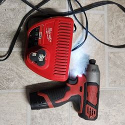 Milwaukee M12 Impact Drill
