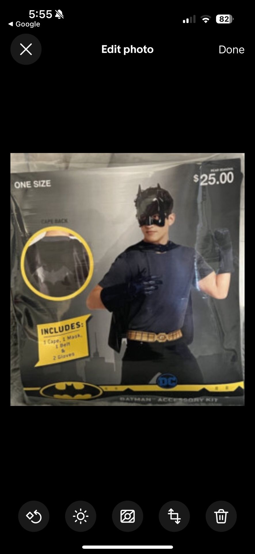 DC Batman Men’s Halloween Costume Accessory Kit One Size New, Batman accessory kit, 1 cape, 1 belt, 2 gloves, 1 mask, one size fits all. New with tags