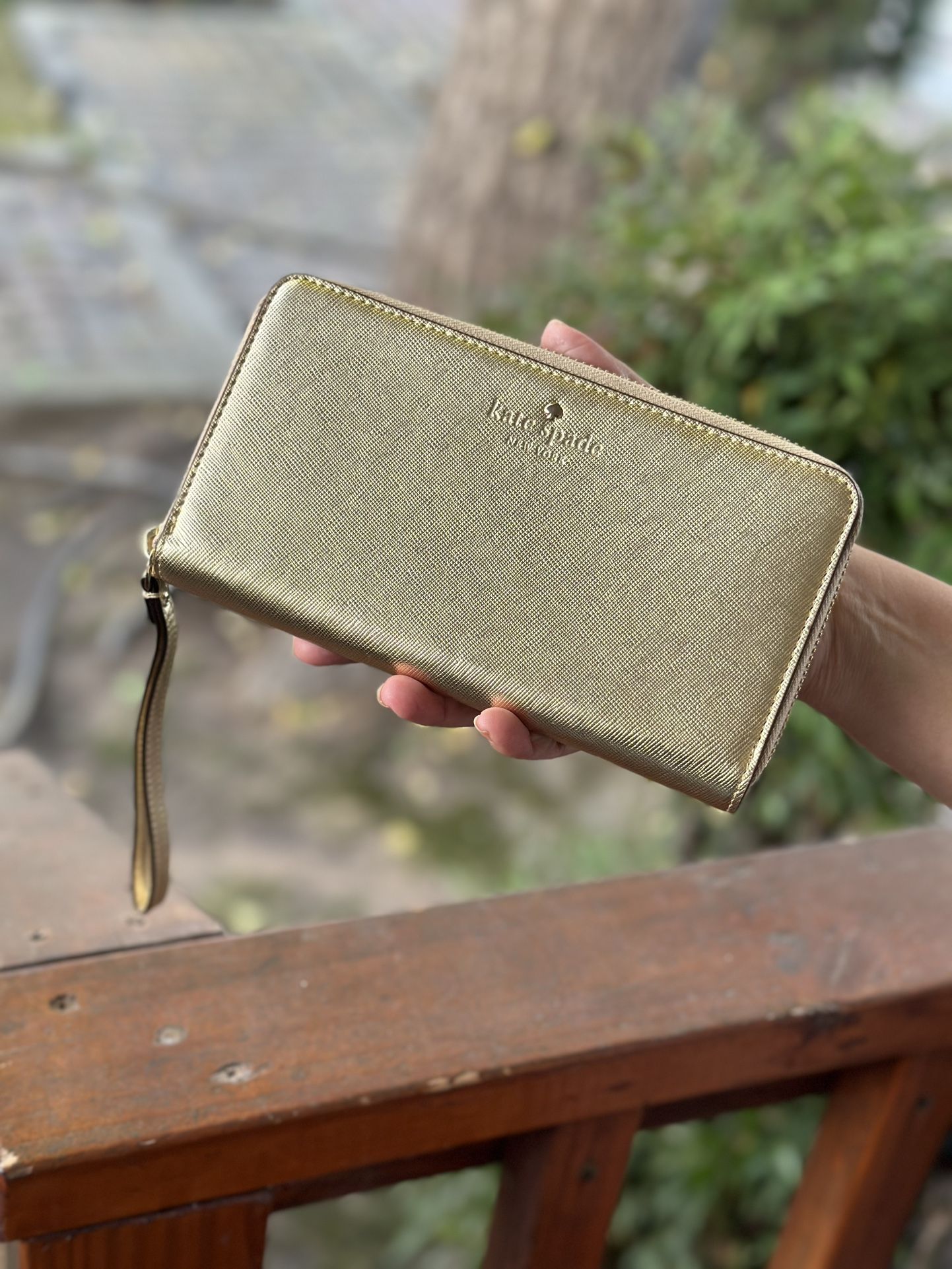 Authentic Kate Spade Wristlet