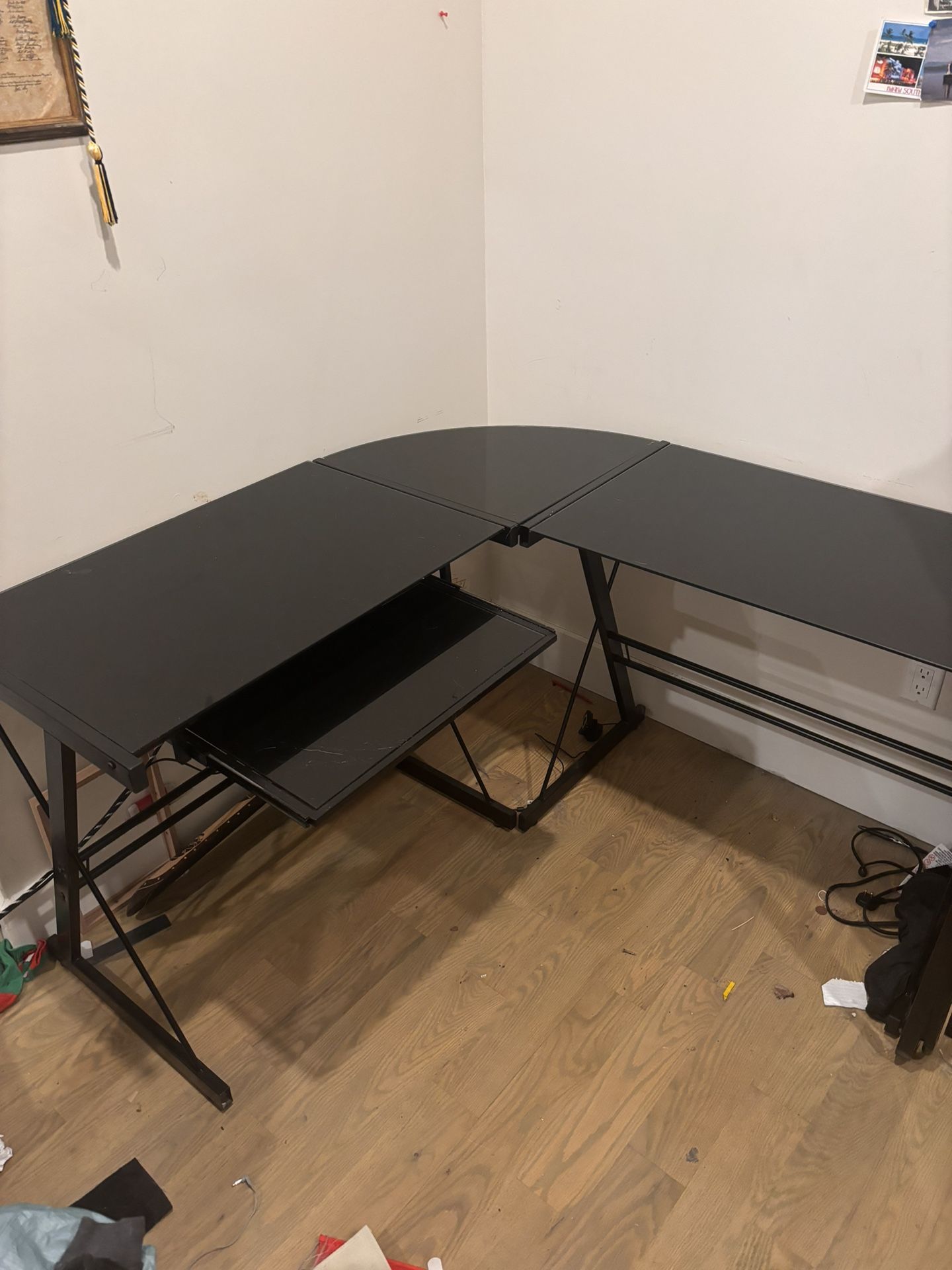 Corner Desk- Black