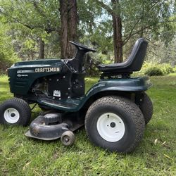 Riding Craftsman Lawnmower 