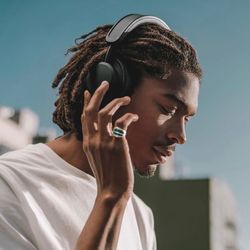 LOS ANGELES SOLAR POWERED HEADPHONES CASQUE AUDIO A ENERGIE SOLAIRE