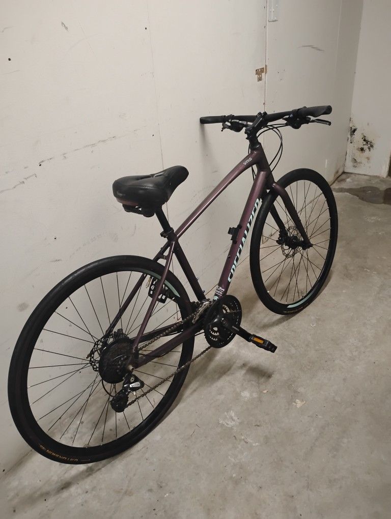 Specialized Sirrus Road/ Fitness Bike Bicycle