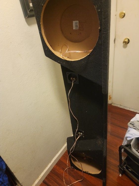 Underseat speaker box 12"