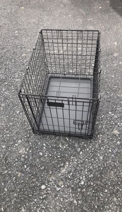 17x19x24 dog gage like new