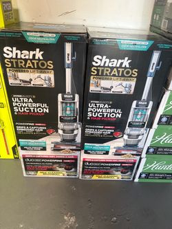 Shark Stratos AZ3002 TruePet Upright Vacuum - Blue